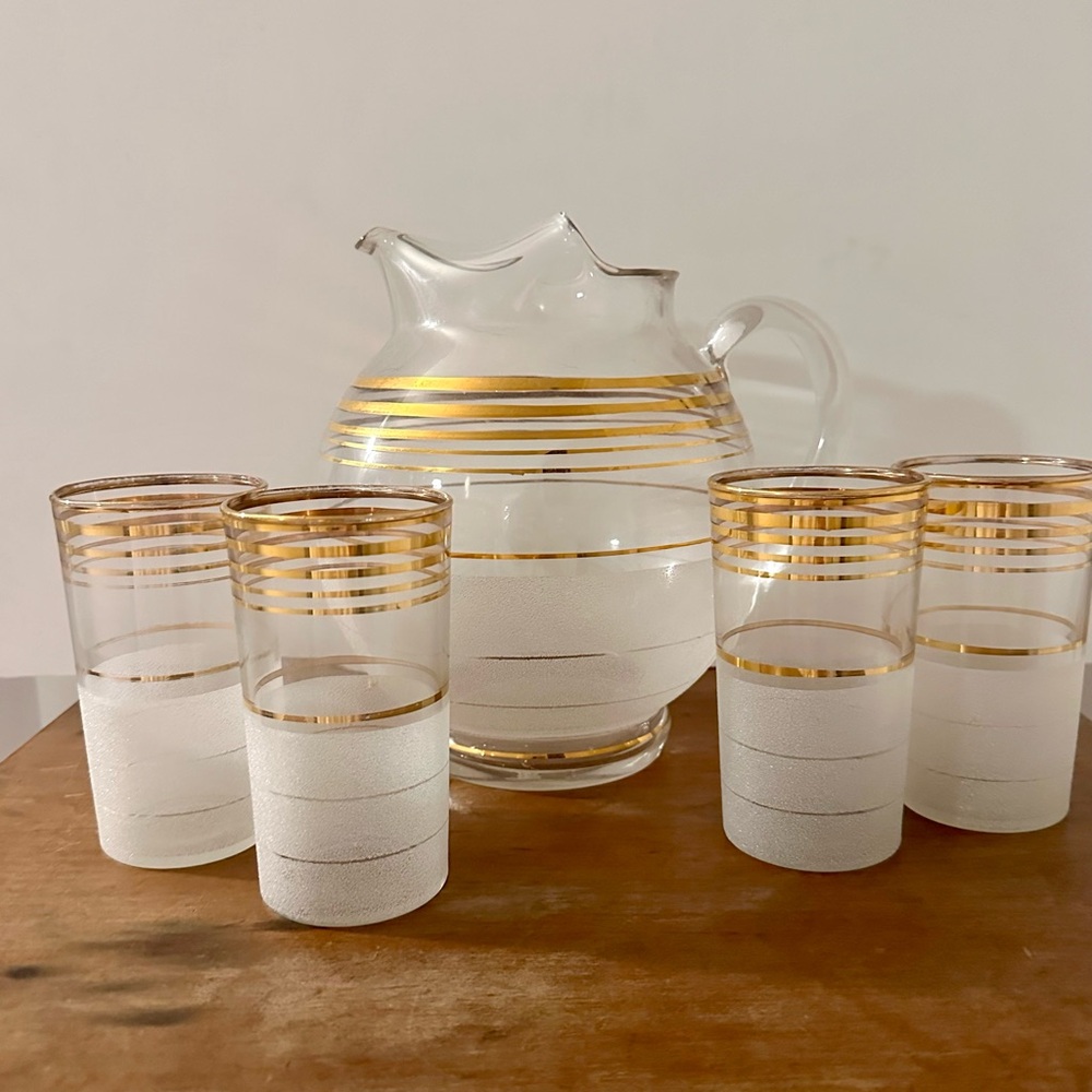 Vintage MCM Art Deco Gold and White Frosted Glass Pitcher Set